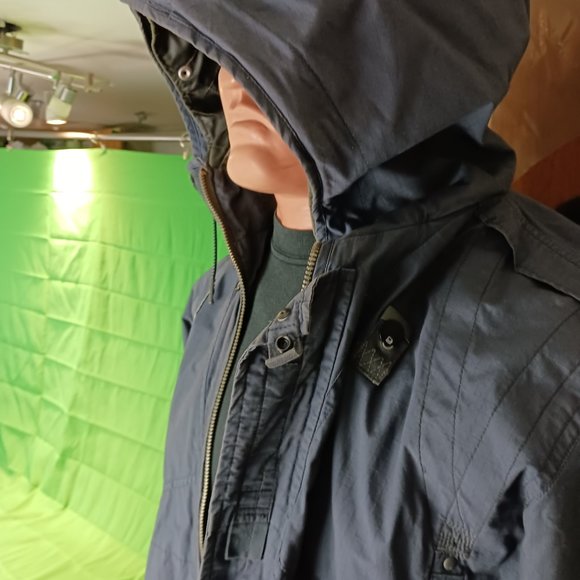 great windbreaker like new feel comfy great qualitey fabric - Picture 2 of 11